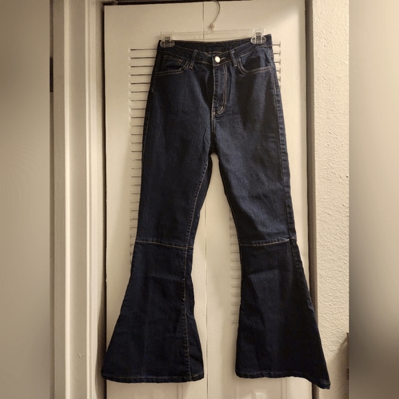 Women's XS Shein Flares - Picture 1 of 3